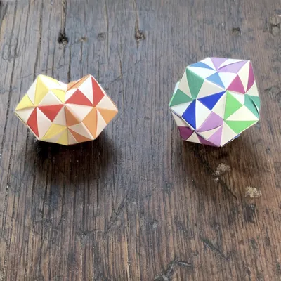 Origami Two shapes made of unit origami